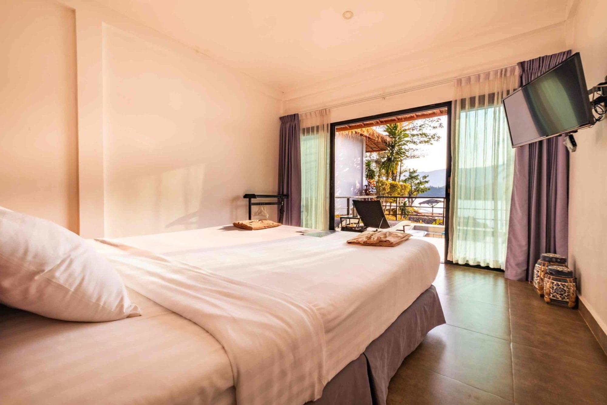 The Sanctuary Nam Ngum Beach Resort Ванг Виенг Екстериор снимка