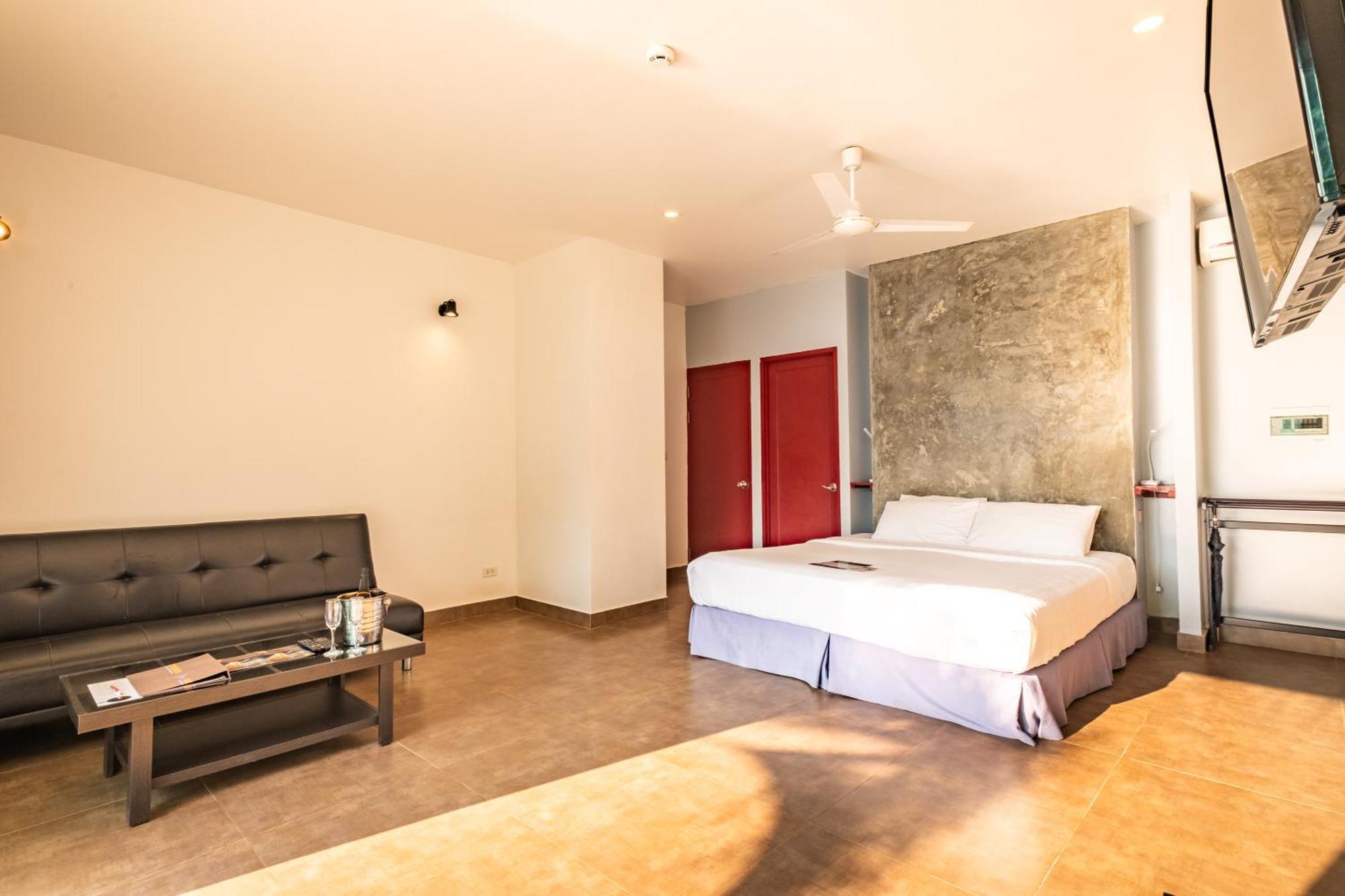 The Sanctuary Nam Ngum Beach Resort Ванг Виенг Екстериор снимка