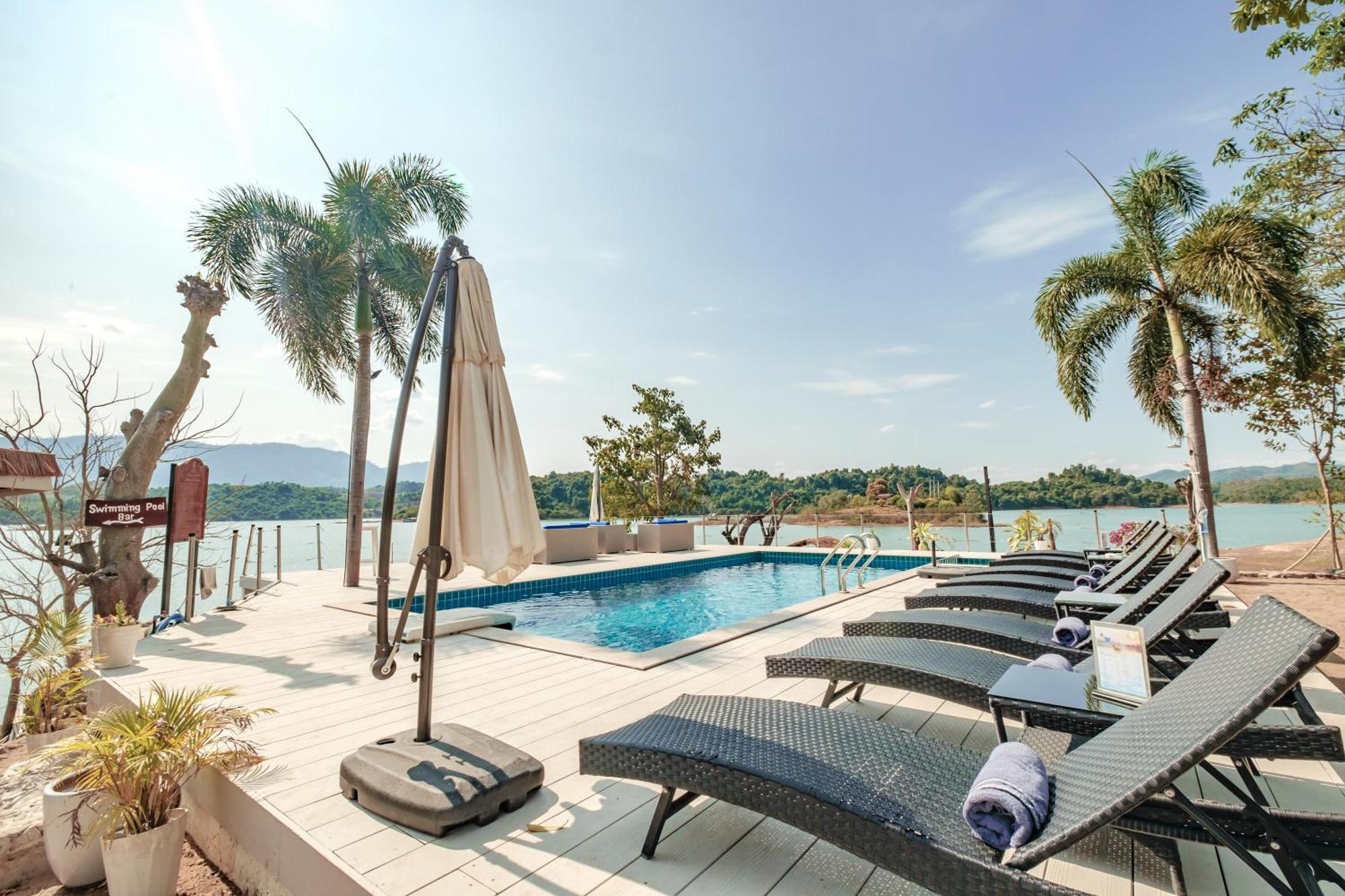 The Sanctuary Nam Ngum Beach Resort Ванг Виенг Екстериор снимка